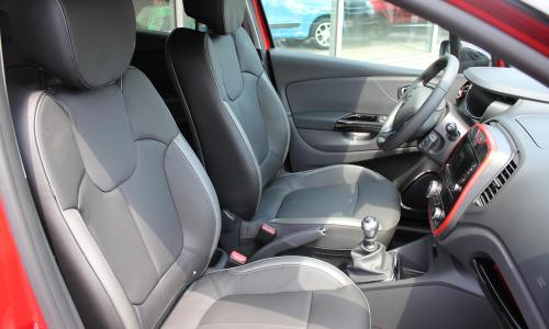 Renault Captur 1.5 Dci 110 Vlamrood-zwart - garage goethals wingene